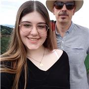 Profesora de primaria accesible para ayudar a cualquier niño con cualquier asignatura.